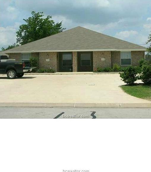1st image of 2319 Pronghorn Ln