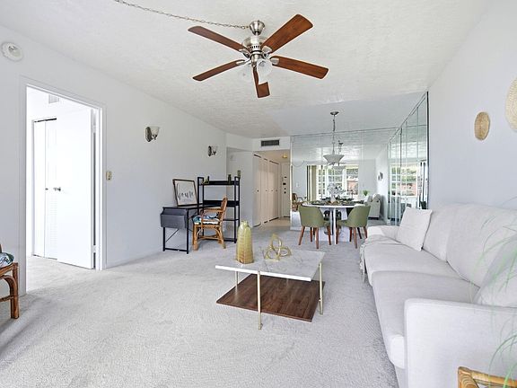 4th image of 2801 Somerset Drive #401
