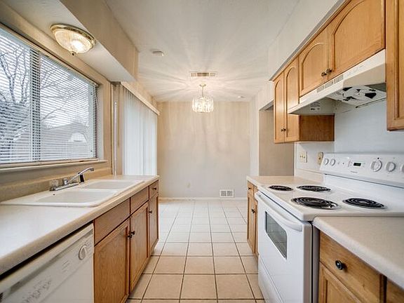 4th image of 117 Bristol Dr