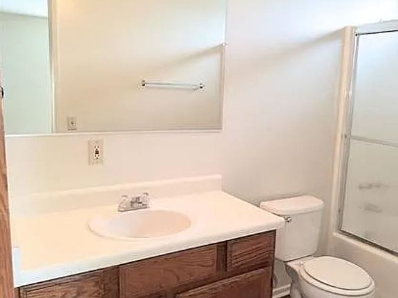 2nd image of 1533 257th St APT D