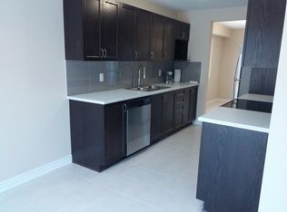 147 Sweetwater Ln, Ottawa, ON K2T0L3