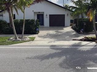 4540 N Dixie Hwy, Boca Raton, FL 33431