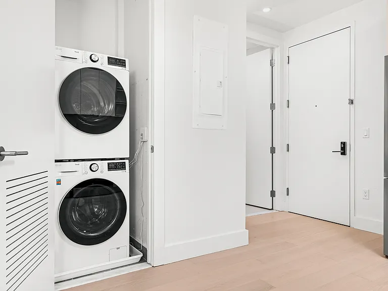 218 Front St #2316 — Photo 9