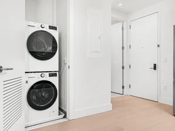 218 Front Street image 8 of 47