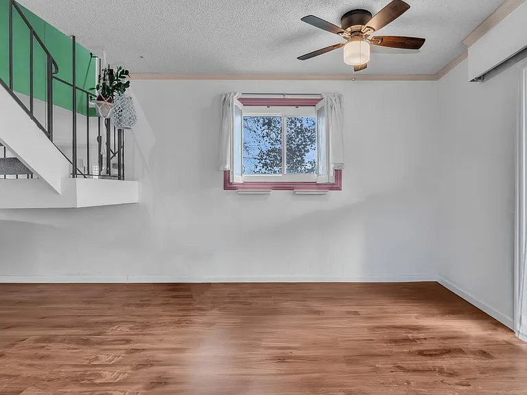 6687 Greenback Ln — Photo 4