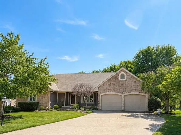 413 N Park Dr, Raymore, MO 64083