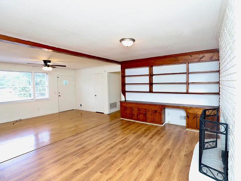 1912 Dominion Dr — Photo 14