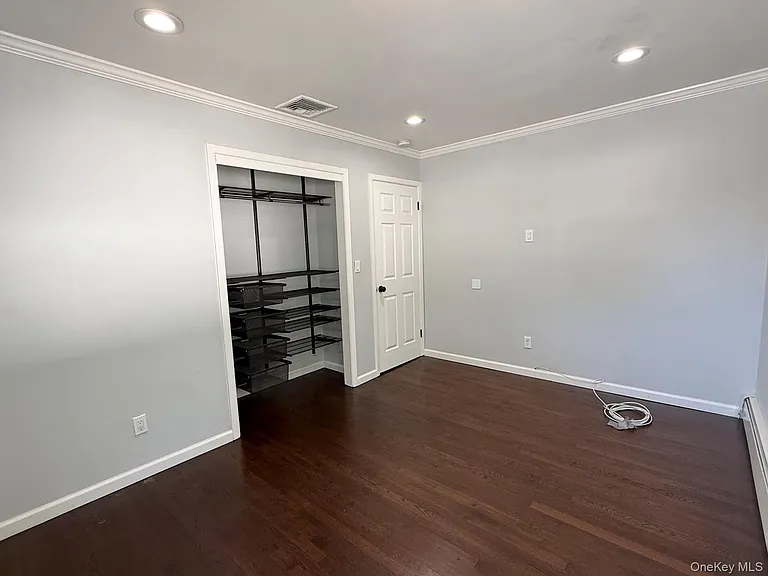15 W Walnut St — Photo 13