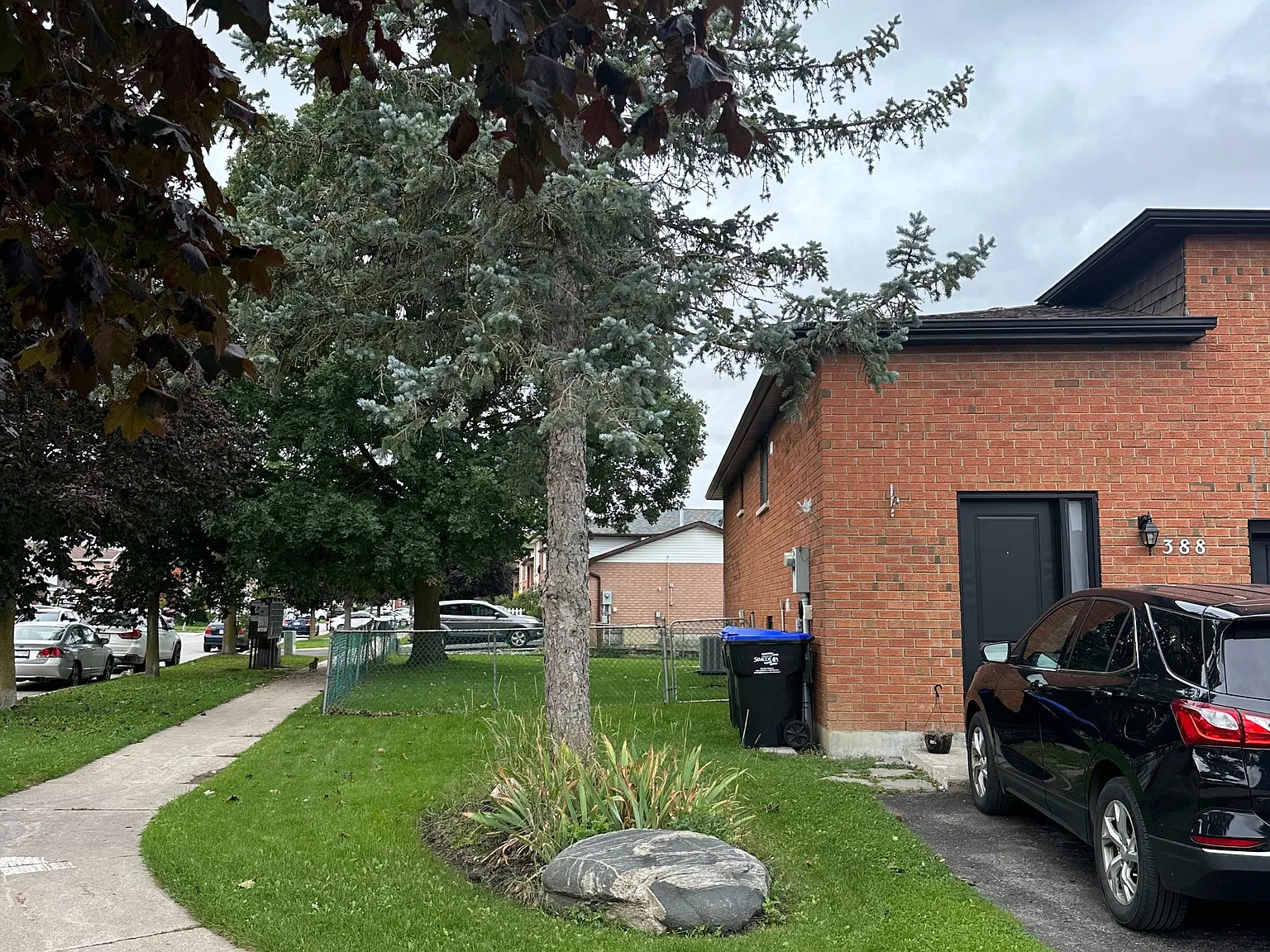 2 bed, $1,650 — Photo 2