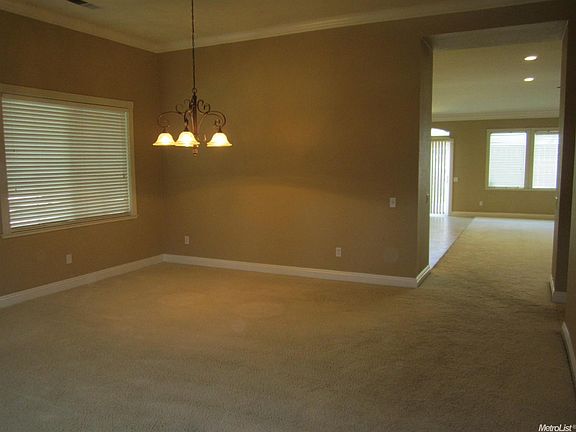 3rd image of 2503 Gallery Dr