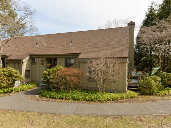 1027 Heritage Village #B, Southbury, CT 06488