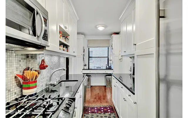 Sold by Douglas Elliman | media 3