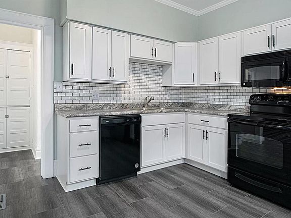 4th image of 531 Leland Ave #531