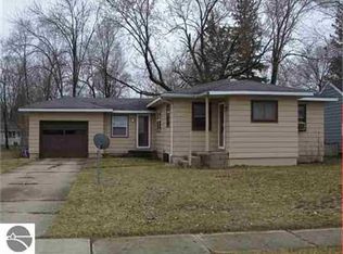 902 E Bennett Ave, Mount Pleasant, MI 48858