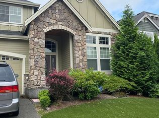 813 S 38th Ct, Renton, WA 98055