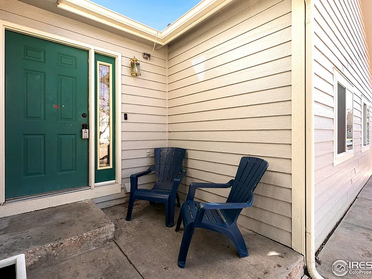 2905 Neil Dr #1 — Photo 2
