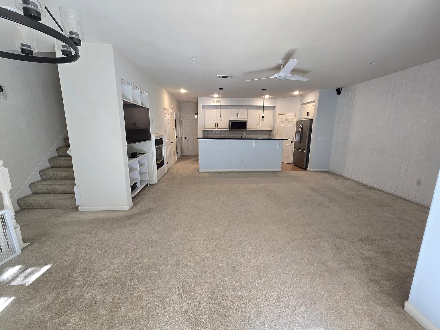 4353 Fitzwilliam St — Photo 3