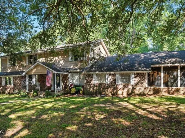 36 Gulf Camp Cir, Lumberton, MS 39455
