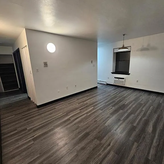 700 McKean Ave — Photo 1