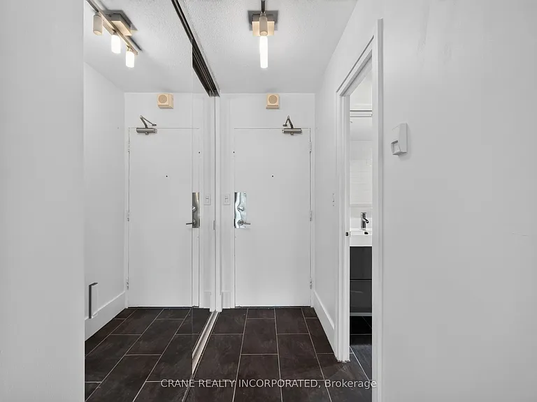40 Homewood Ave #210 — Photo 8