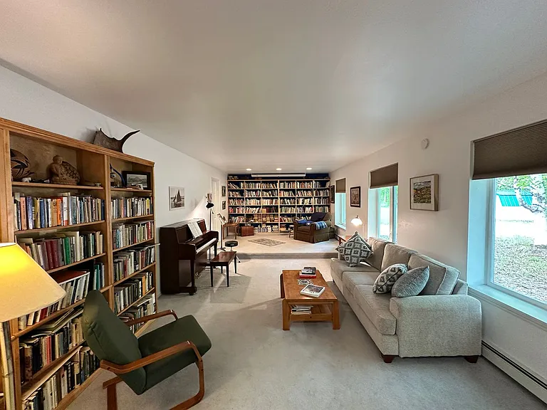 4069 Old Wood Rd — Photo 9