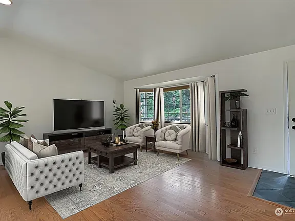 3 bed, 1275 sqft, $2,750 — Photo 1