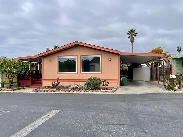 2 bed, 1440 sqft, $3,600 — Photo 2