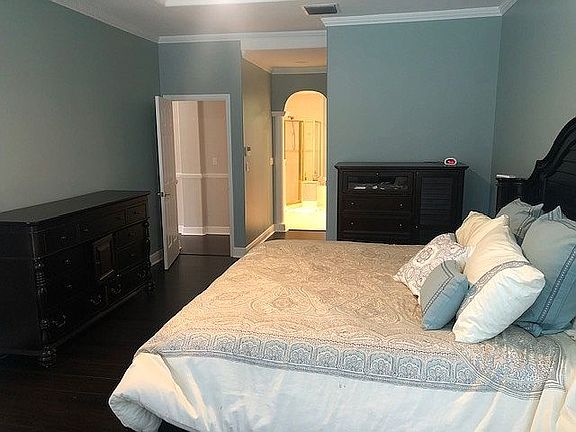 2nd image of 3304 Oakmont Ter
