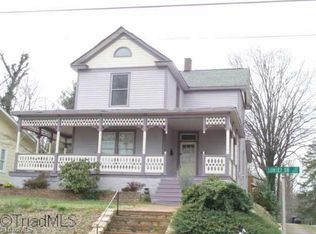 402 Sunset Dr, Winston Salem, NC 27103