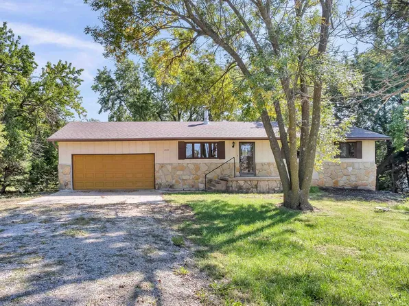 1024 S West Rd, Newton, KS 67114