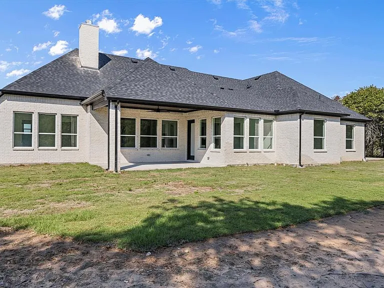 2057 Glenhollow Dr — Photo 33