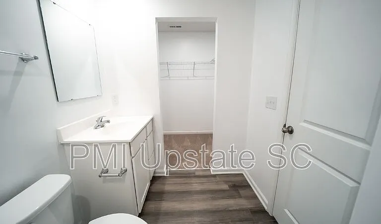 226 Coldwater Creek Ct — Photo 24