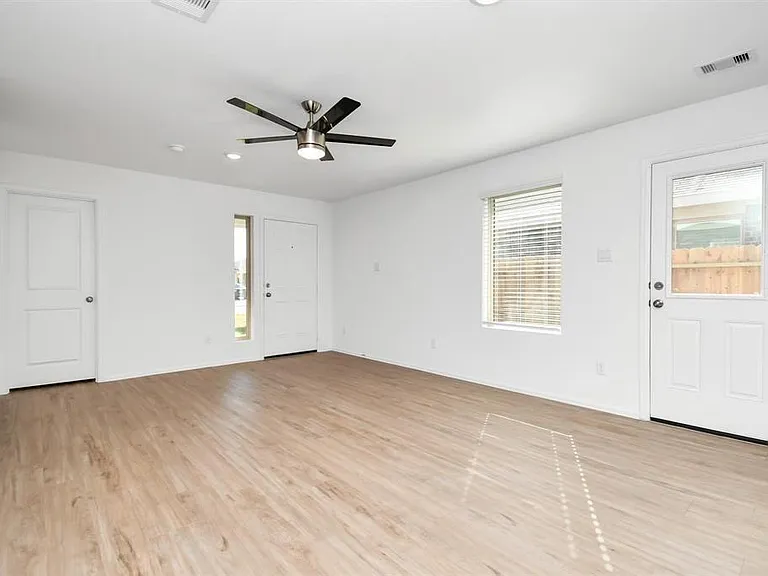 4151 Brazos Brook Trl — Photo 4