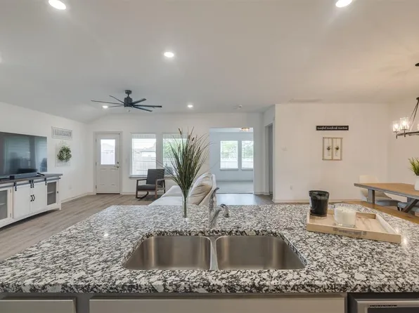 14405 Gravity Falls Ln, Oklahoma City, OK 73142