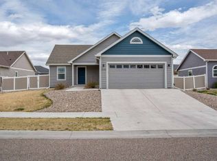 2215 Goodnight Trl, Cheyenne, WY 82007
