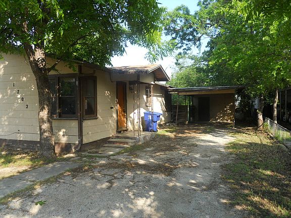 2nd image of 1702 Avenue D