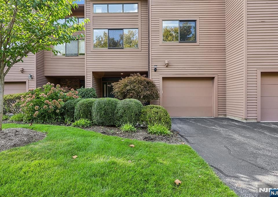 1st image of 84 Windsor Cir #84C