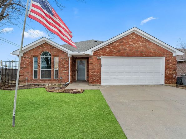 824 Bridle Trl