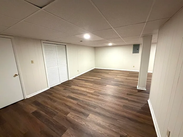 114 Beck St — Photo 12