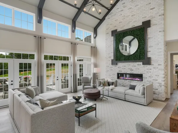 106 Lexington Mnr, Glenmoore, PA 19343