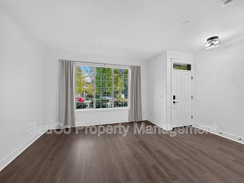 2 bed, 2.5 bath, 1509 sqft, $2,395 — Photo 3