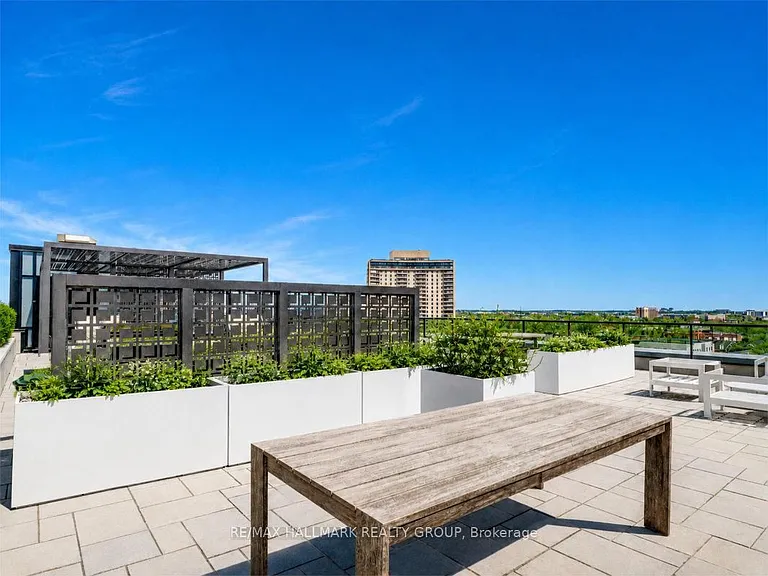 560 Rideau St #1106 — Photo 30