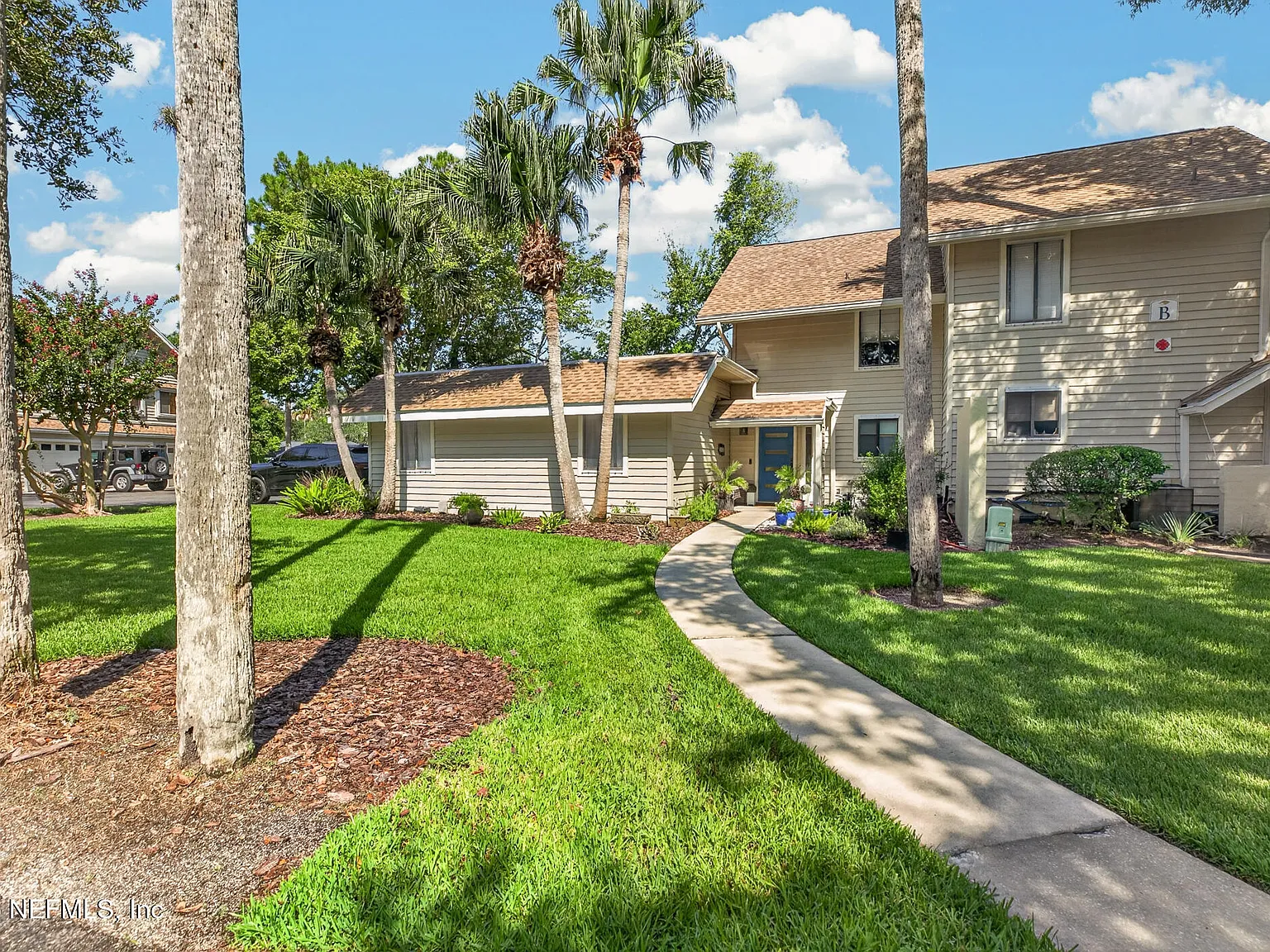 3 bed, 2.0 bath, 1150 sqft, $3,500 — Photo 1