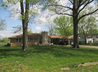 1128 Bel Aire Dr, Mount Vernon, IL 62864