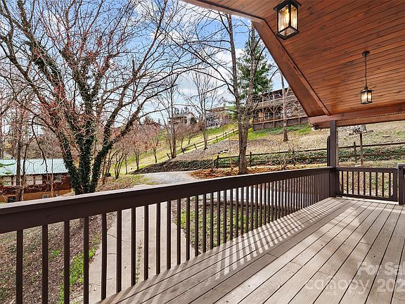 4th image of 231 Cedarwood Dr