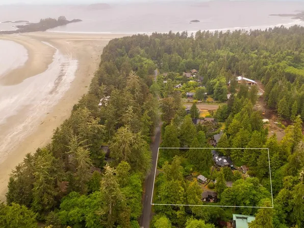 1364 Chesterman Beach Rd, Tofino, BC V0R 2Z0