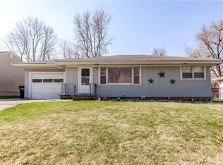 2213 Oaklawn Dr, Decatur, IL 62526