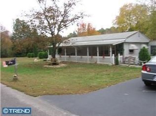 1425 Magnolia Ave, Williamstown, NJ 08094