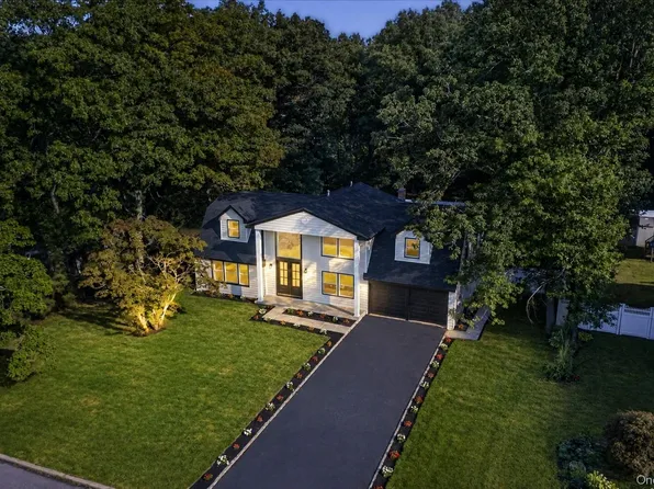 71 Wichard Boulevard, Commack, NY 11725