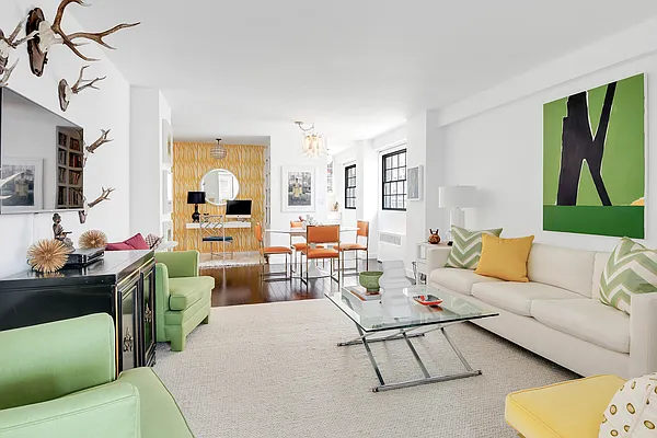 Sold by Level Group | media 9